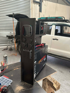 Renogy C20 Pre Wired 200ah + 50A DCDC MPPT + One Core Screen Passenger Side